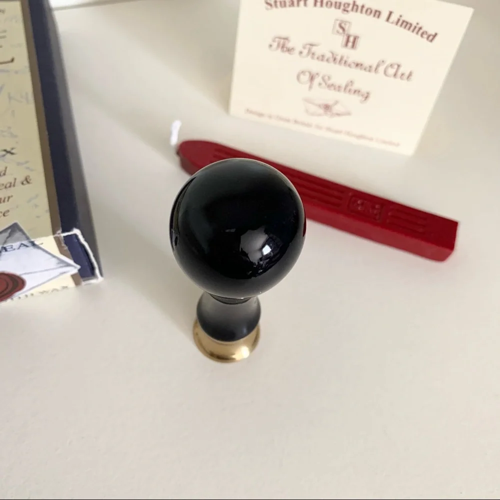 Hold Vintage F Monogram glass Wax Seal
